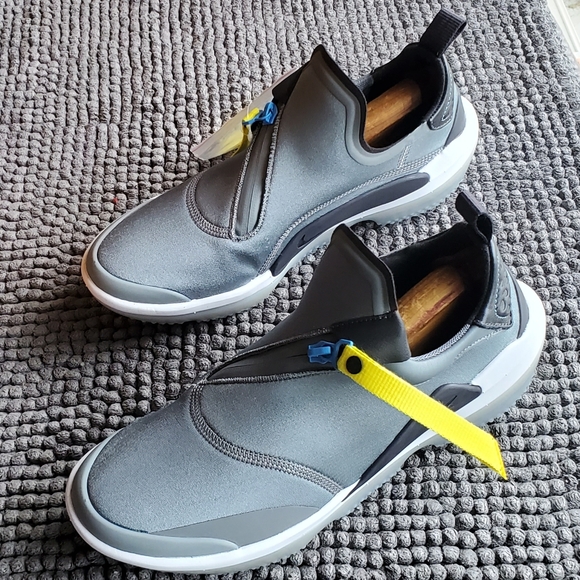 New women's Nike Joyride optik